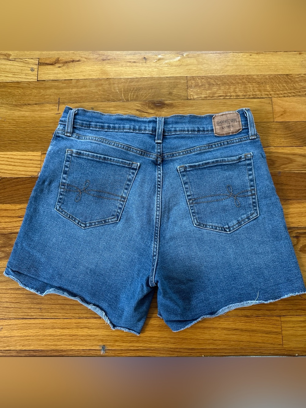 Women’s Levi Vintage High Rise Jean Shorts Sz. 12 Great Condition